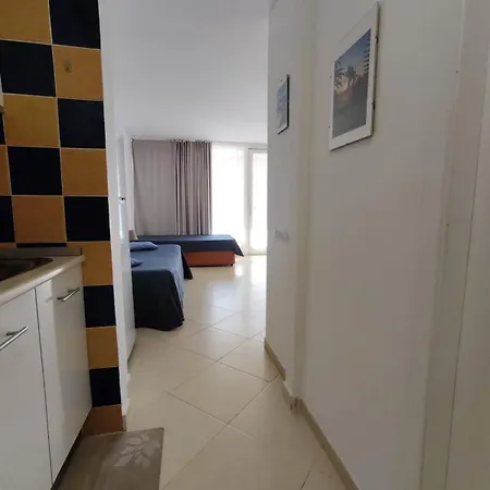 Olympia With Balcony And Pool, Americas Appartement *